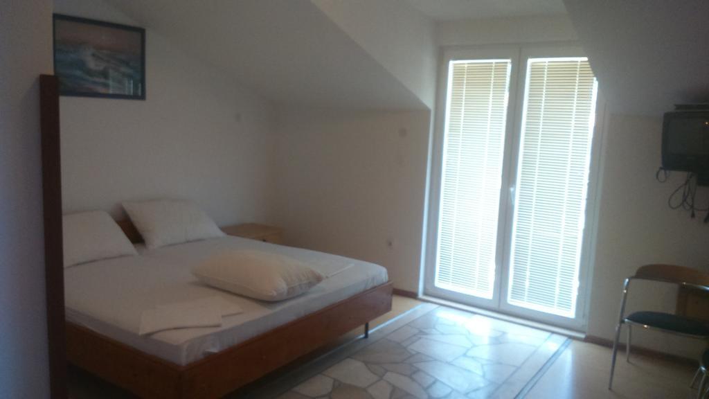 Apartments Plazibat Škrip Pokój zdjęcie