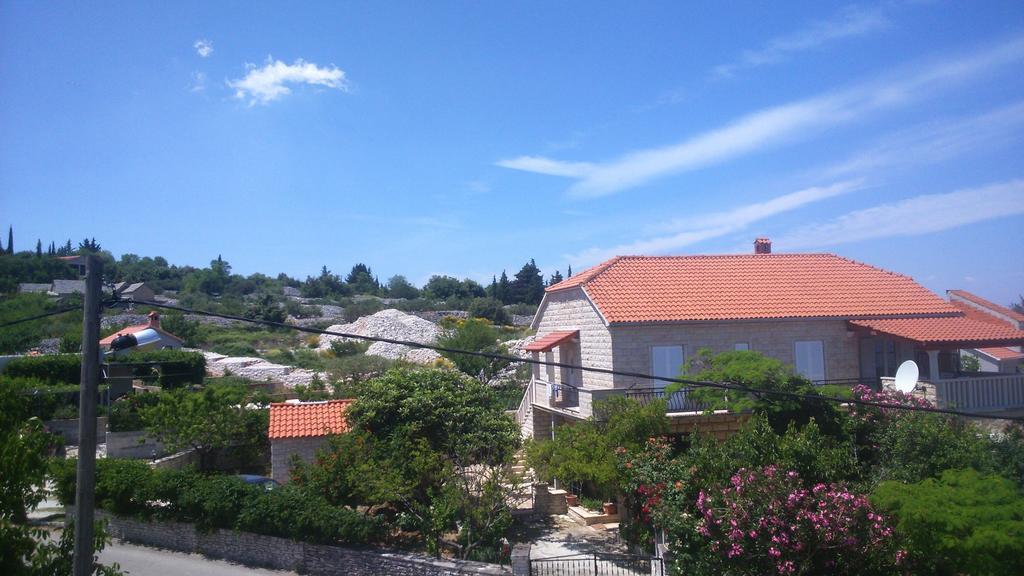 Apartments Plazibat Škrip Pokój zdjęcie