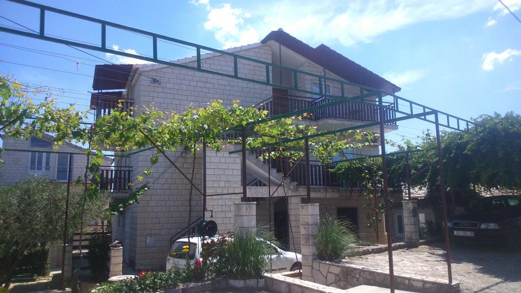 Apartments Plazibat Škrip Zewnętrze zdjęcie