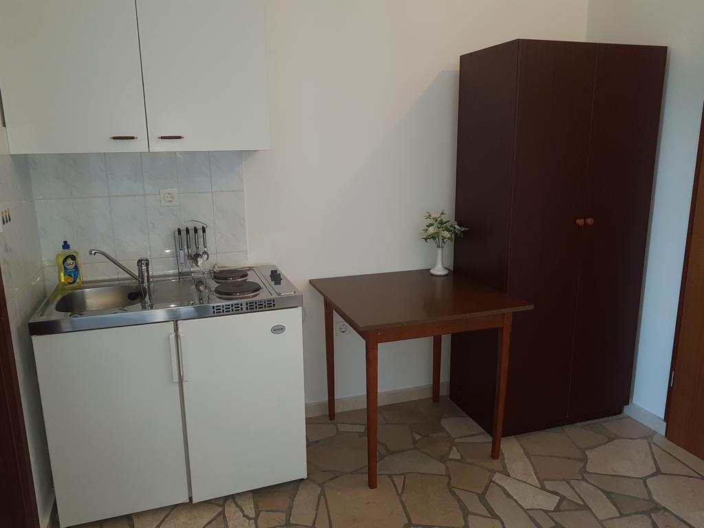 Apartments Plazibat Škrip Zewnętrze zdjęcie