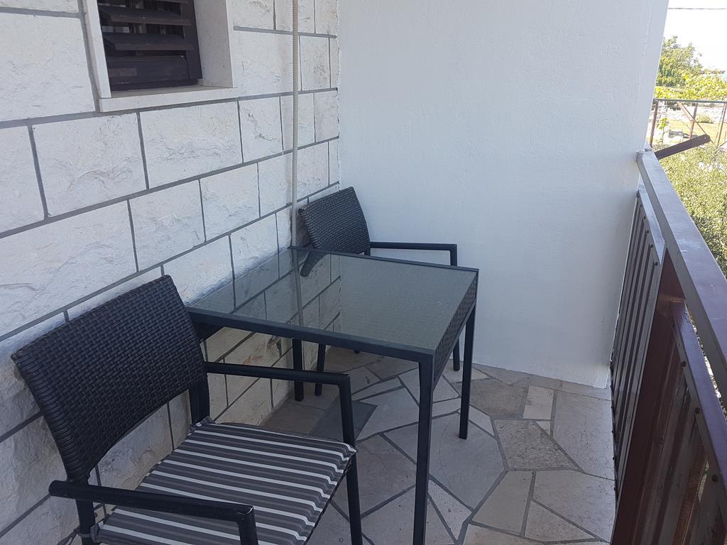Apartments Plazibat Škrip Zewnętrze zdjęcie